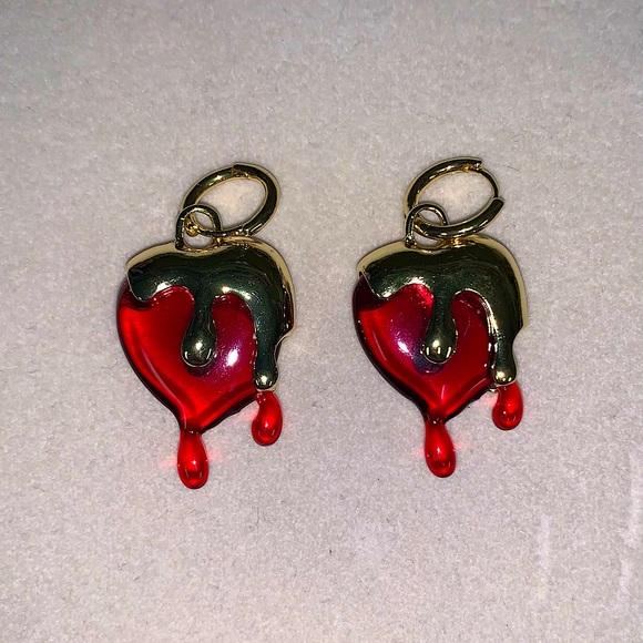 ❤️ Melting Gold over Red Heart Dangle Earrings - Picture 5 of 8